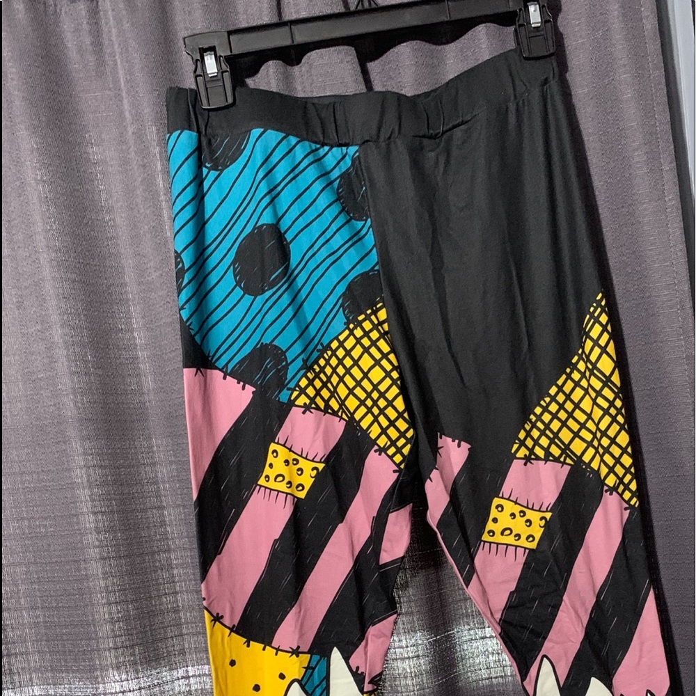 The nightmare before Christmas leggings! - Picture 3 of 3